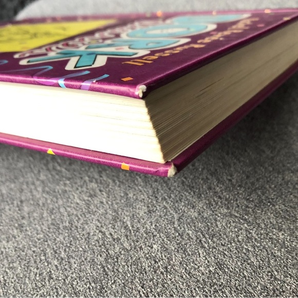 Dork Diaries #2 ~ Tales From a Not-So-Popular Party Girl - Picture 6 of 8